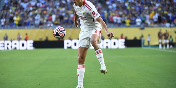 罗马诺：本菲卡左后卫A费转会皇马将在今日官宣